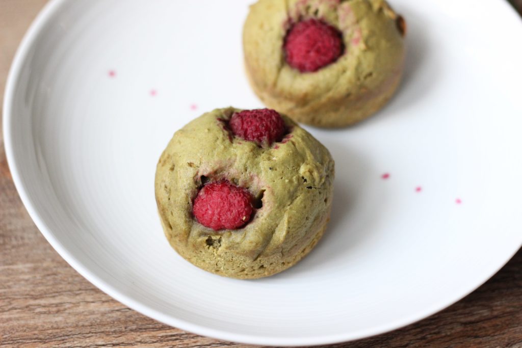 Muffins au thé matcha et aux framboises Milleprep